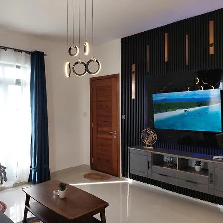 Cozy 2Br Getaway - Stylish Stay In Grand-Baie Exterior photo