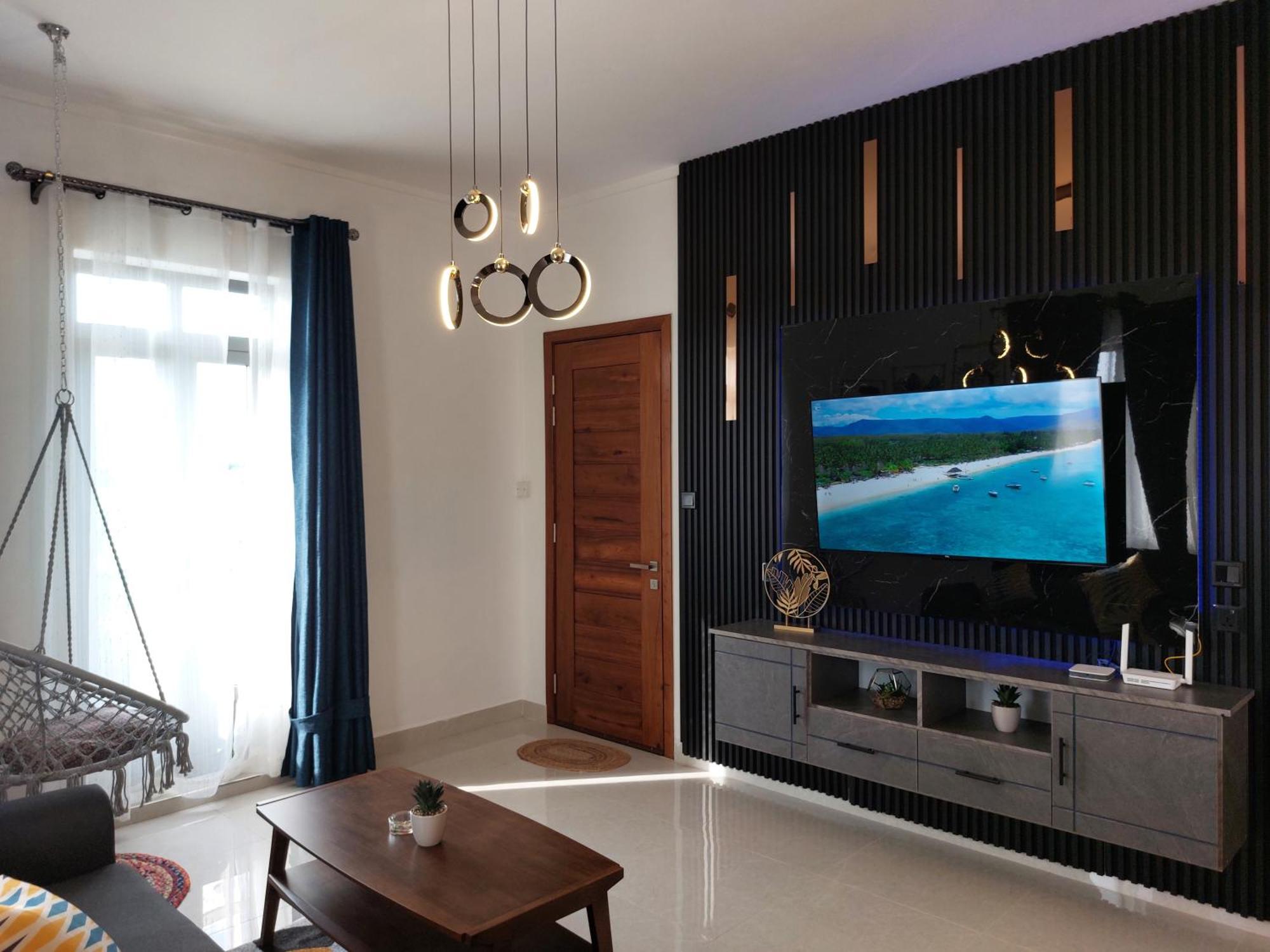 Cozy 2br Getaway - Stylish In